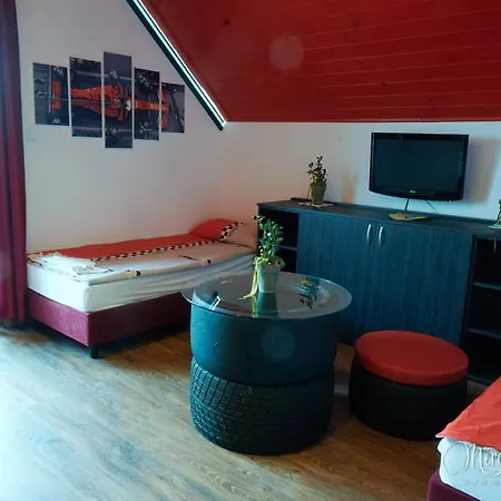 Kamarás Ring House Mogyoród