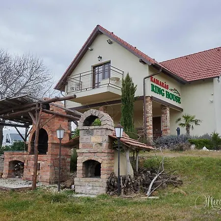 Bed & Breakfast Kamaras Ring House Mogyorod