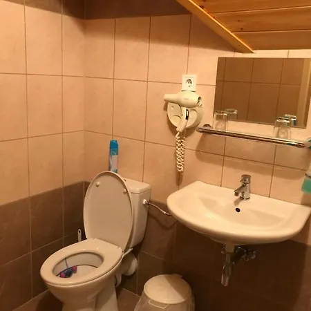 Kamaras Ring House Bed & Breakfast