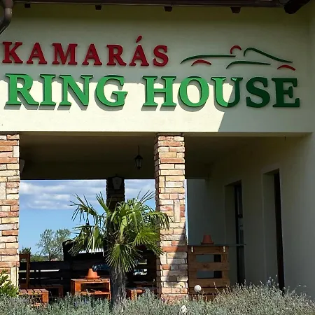 Panzió Kamarás Ring House