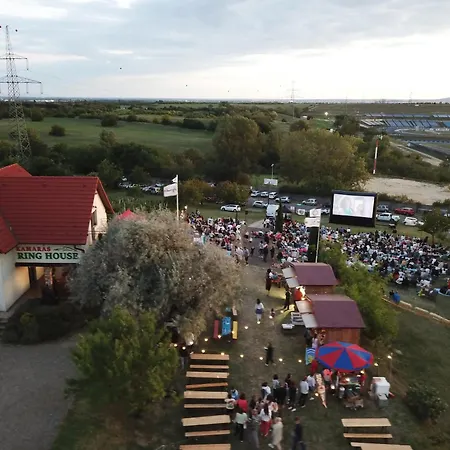Kamaras Ring House 3* Mogyoród