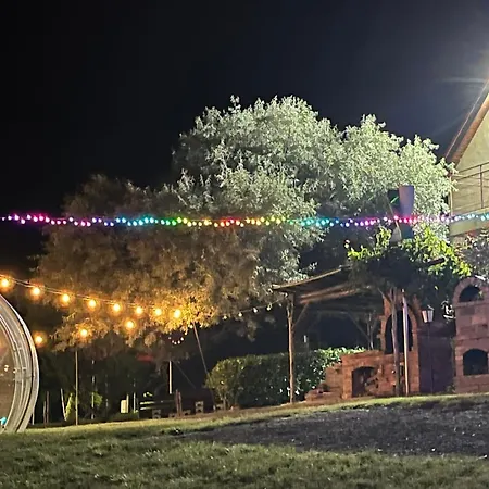 B&B Kamaras Ring House