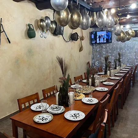 Kamaras Ring House Bed & Breakfast