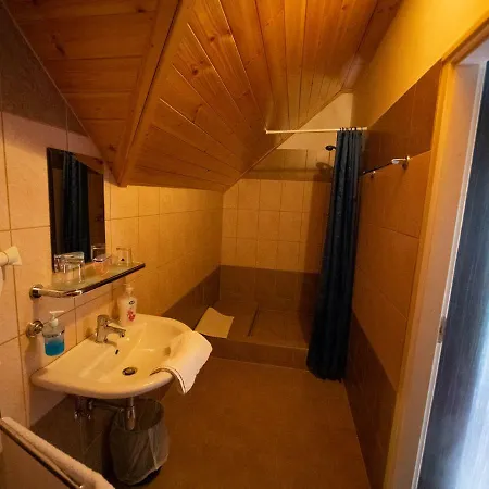 Kamarás Ring House Mogyoród