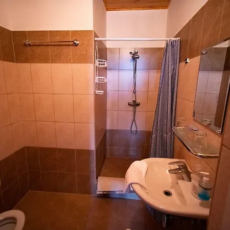 Kamarás Ring House 3* Mogyoród