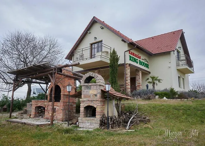 Bed & Breakfast Kamaras Ring House Mogyoród